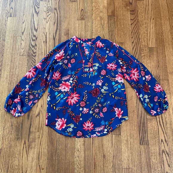 LOFT Floral Tunic - Picture 3 of 10